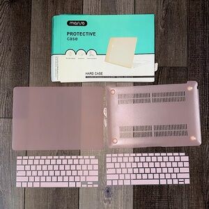 Light Pink MacBook Air 13.6 inch case